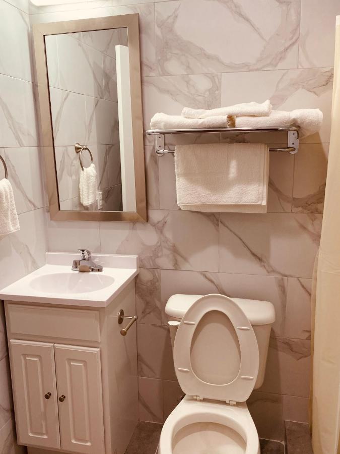 Surface Inn Brooklyn นิวยอร์ก ภายนอก รูปภาพ